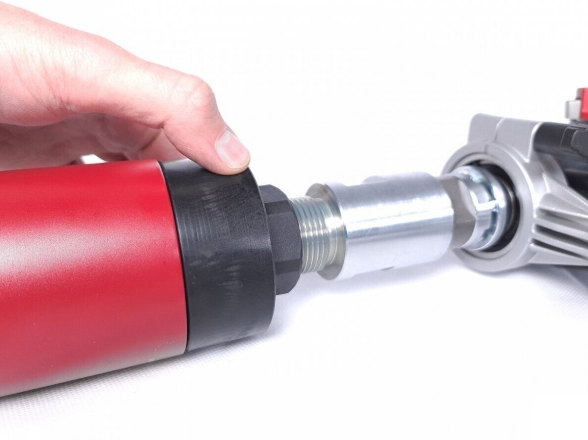 Adapteris su dulkių nusiurbimu 1 1/4 UNC į M16 5 Adapteris su dulkių nusiurbimu 1 1/4 UNC į M16 5