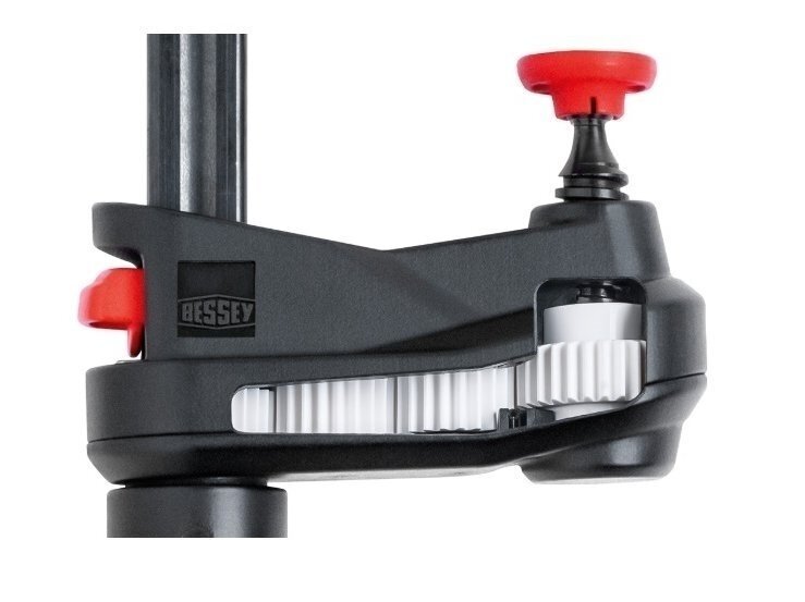 Bessey GearKlamp GK60 spaustuvas su reduktoriumi, maks. spaudimo ilgis 600 mm 2 Bessey GearKlamp GK60 spaustuvas su reduktoriumi, maks. spaudimo ilgis 600 mm 2