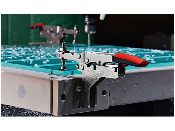 Горизонтальный зажим-фиксатор с наклонной базой Bessey STC-HA 2 Горизонтальный зажим-фиксатор с наклонной базой Bessey STC-HA 2