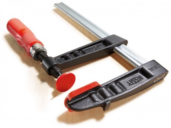 Ketaus spaustuvas Bessey TG50S10 su medine rankena, maks. spaudimo ilgis 500 mm, žiočių gylis 100 mm 3 Ketaus spaustuvas Bessey TG50S10 su medine rankena, maks. spaudimo ilgis 500 mm, žiočių gylis 100 mm 3