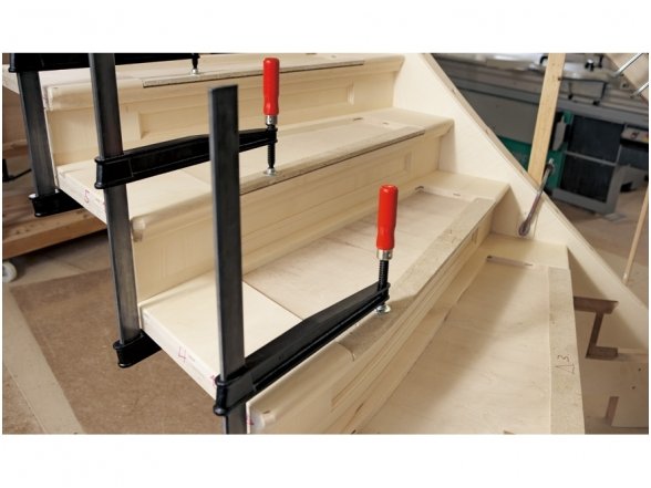 Cast Iron Clamp Bessey TGN30T20 with Wooden Handle, Max. Clamping Length 300 mm, Throat Depth 200 mm 2