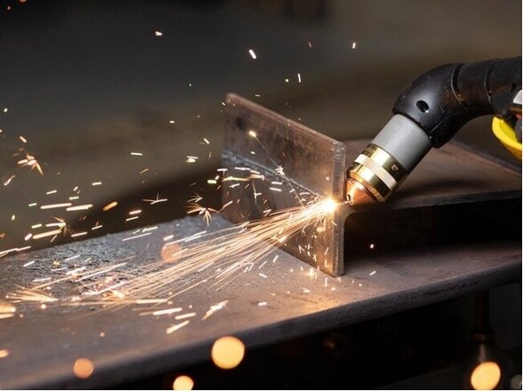 Spartus EdgeCUT 80/125A - plazminiam pjovimui kampu 3 Spartus EdgeCUT 80/125A - plazminiam pjovimui kampu 3