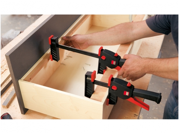 Струбцина Bessey DuoKlamp DUO16-8 для работы одной рукой, длина зажима 160 мм 6 Струбцина Bessey DuoKlamp DUO16-8 для работы одной рукой, длина зажима 160 мм 6